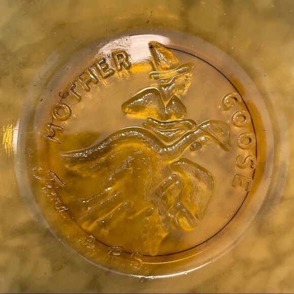 Tiara Glass Amber Mother Goose Nursery Rhyme Bowl - Picture 3 of 7